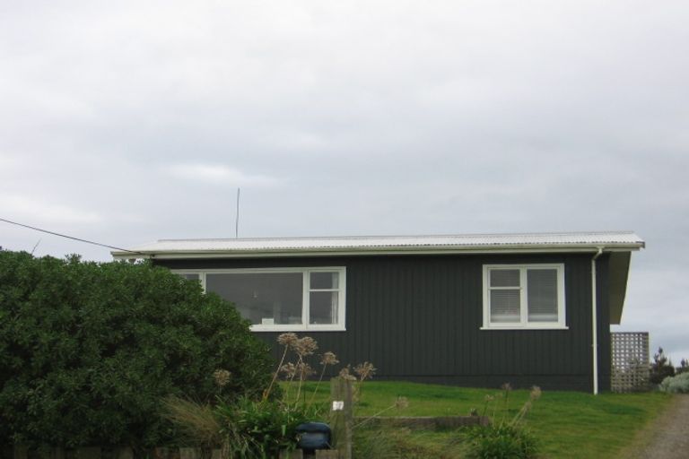 Photo of property in 11 Mack Street, Foxton Beach, Foxton, 4815