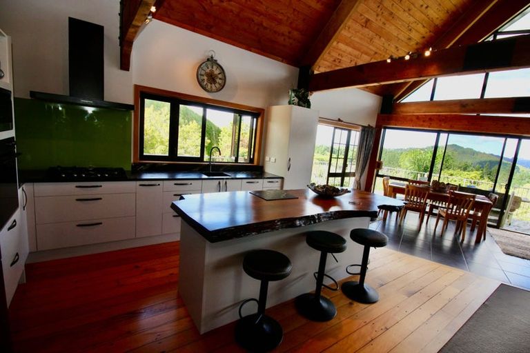 Photo of property in 2843b Tairua Whitianga Road, Kaimarama, Whitianga, 3591