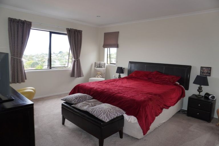 Photo of property in 20 Eastwood Rise, Browns Bay, Auckland, 0630