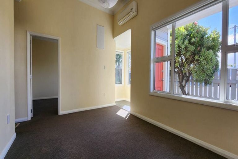 Photo of property in 30 Adelaide Street, Petone, Lower Hutt, 5012