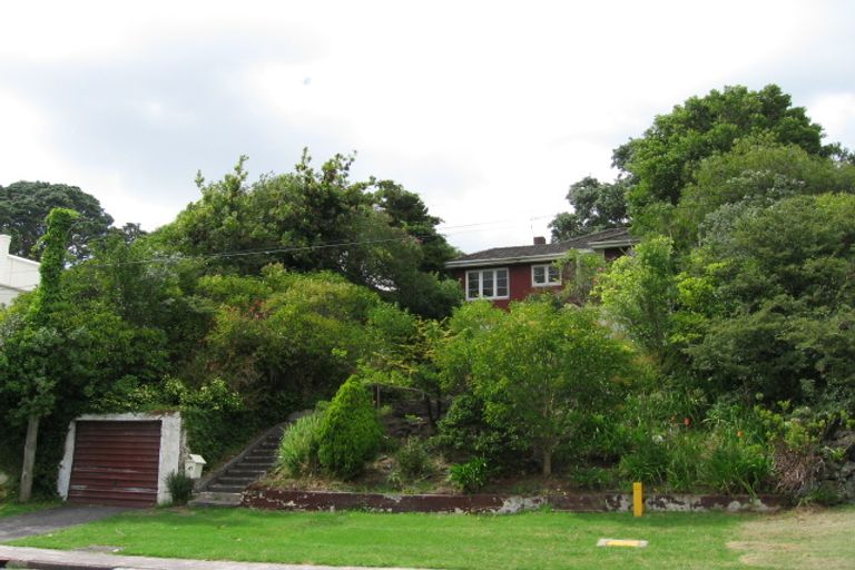 Photo of property in 45 Sylvan Avenue, Northcote, Auckland, 0627