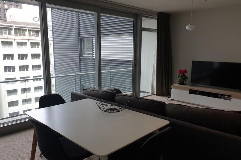 Photo of property in Montreaux Apartments, 7j/164 The Terrace, Wellington Central, Wellington, 6011