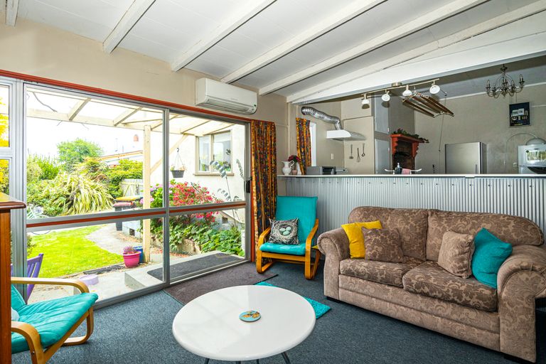 Photo of property in 100 North Street, Seaview, Timaru, 7910