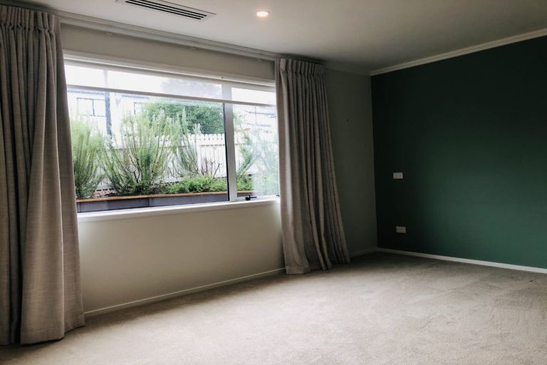 Photo of property in 1 Cooperage Avenue, Kumeu, 0810