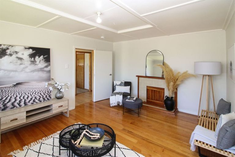 Photo of property in 284 High Street South, Carterton, 5713