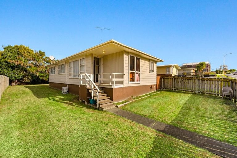 Photo of property in 144 Mahia Road, Wattle Downs, Auckland, 2103