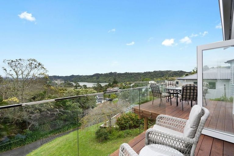 Photo of property in 86 Pemberton Avenue, Bayview, Auckland, 0629