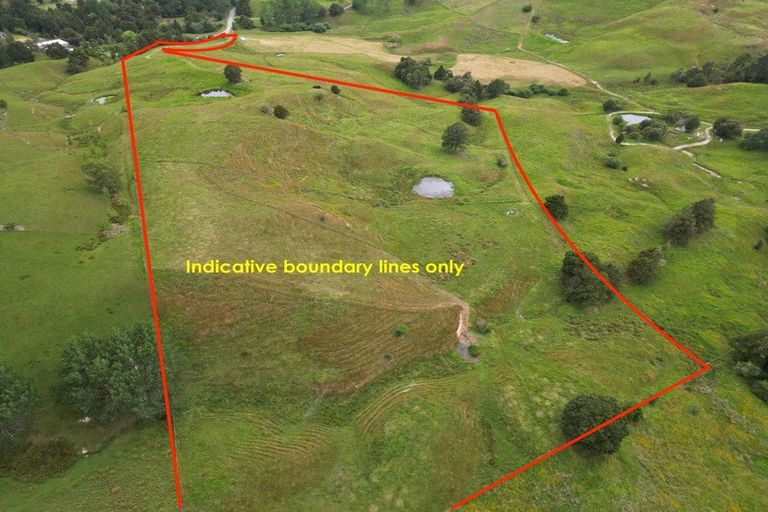 Photo of property in 118 Paparoa Station Road, Paparoa, 0571