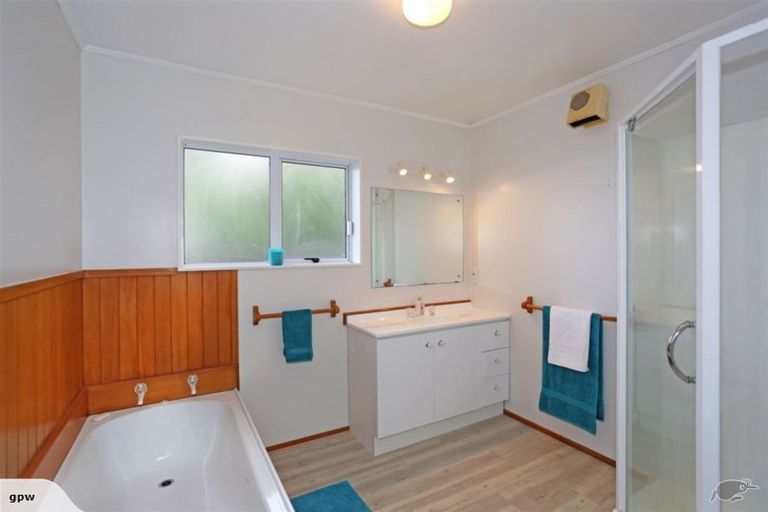 Photo of property in 10b Helvetia Road, Pukekohe, 2120