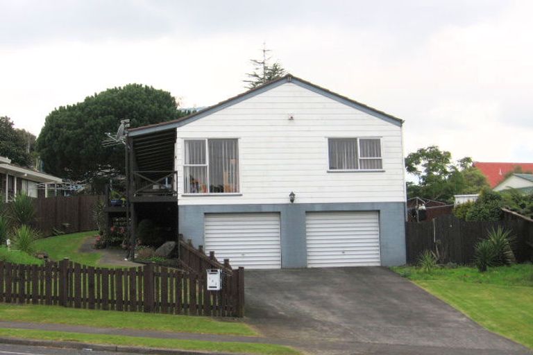 Photo of property in 152 Everglade Drive, Totara Heights, Auckland, 2105
