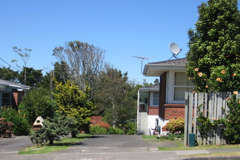 Photo of property in 2/232 Onewa Road, Birkenhead, Auckland, 0626