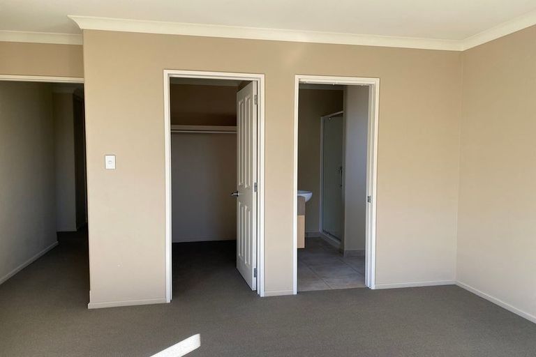 Photo of property in 43b Halswell Junction Road, Halswell, Christchurch, 8025