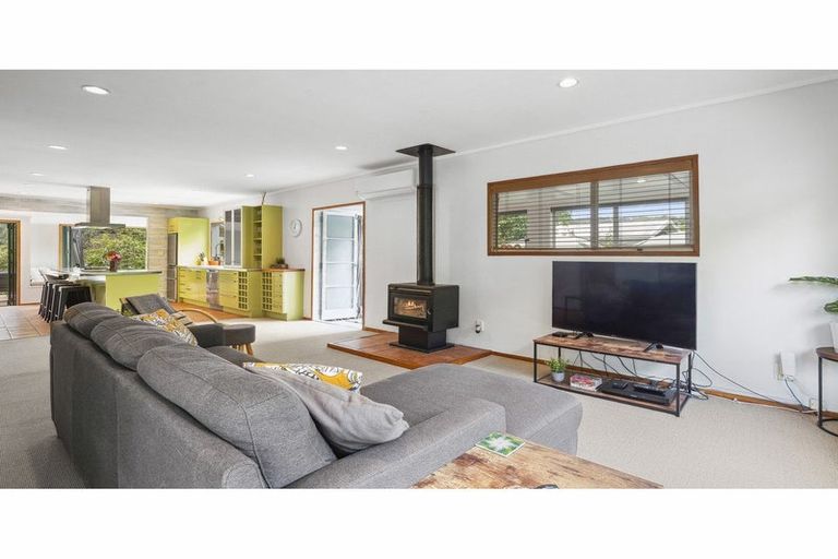 Photo of property in 400 Leigh Road, Whangateau, Warkworth, 0985