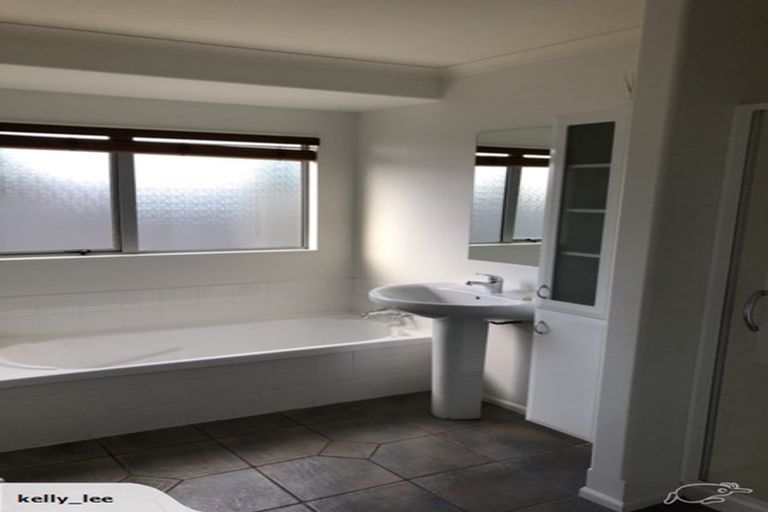 Photo of property in 11 Amoka Crescent, Parklands, Christchurch, 8083