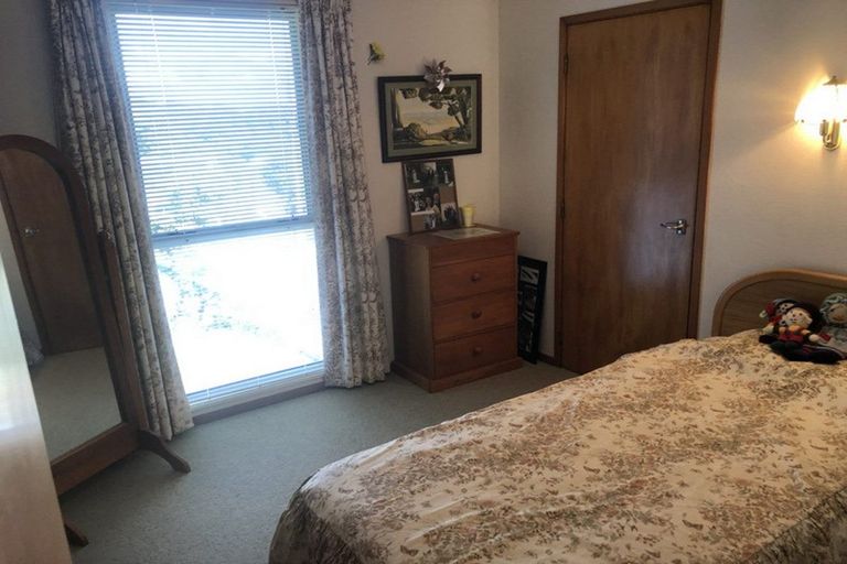 Photo of property in 4 Handley Place, Onerahi, Whangarei, 0110