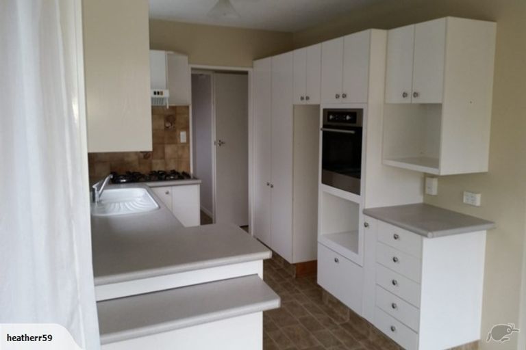 Photo of property in 17 Mckellar Place, Hornby, Christchurch, 8042