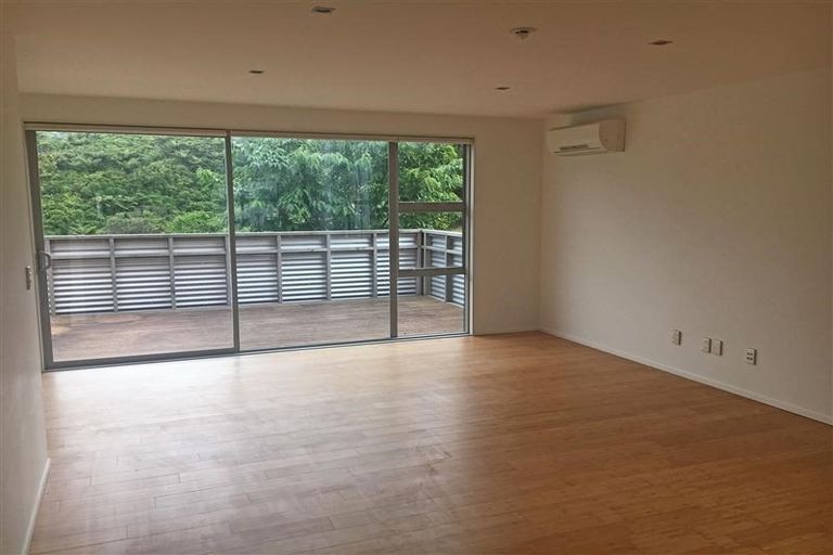 Photo of property in 59 Saddleback Grove, Karori, Wellington, 6012