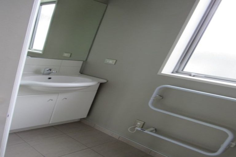 Photo of property in 172a Edgeware Road, Edgeware, Christchurch, 8013