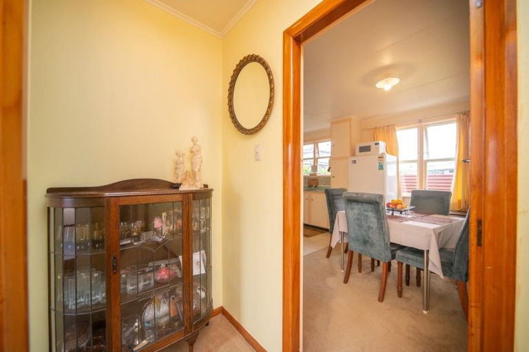 Photo of property in 4 Dundas Place, Awapuni, Palmerston North, 4412