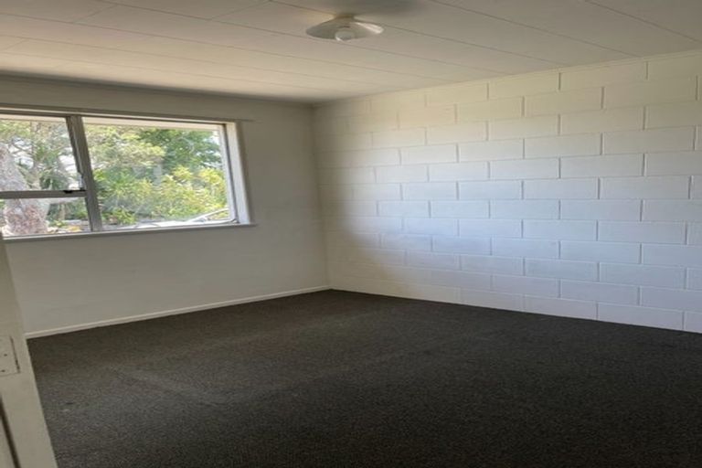 Photo of property in 16 Birdwood Road, Pukekohe, 2120