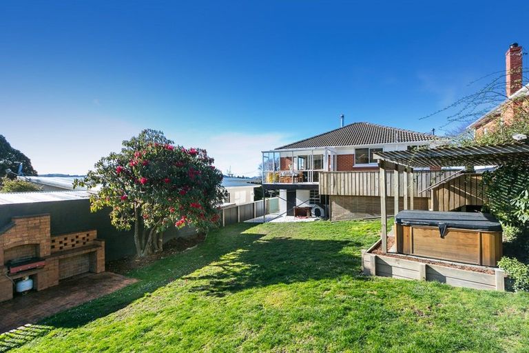 Photo of property in 10 Derwent Street, Helensburgh, Dunedin, 9010