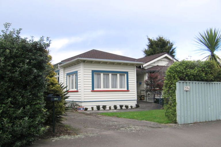 Photo of property in 394 Featherston Street, Palmerston North, 4414