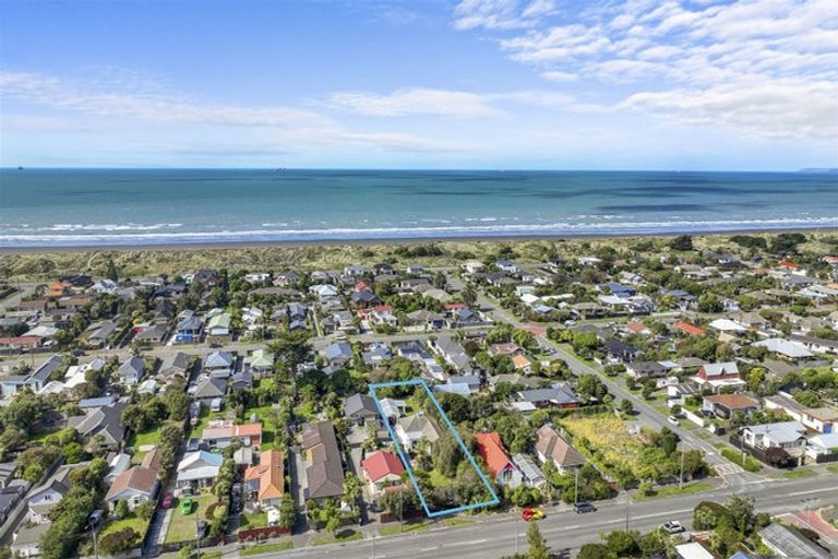 Photo of property in 269 Estuary Road, South New Brighton, Christchurch, 8062