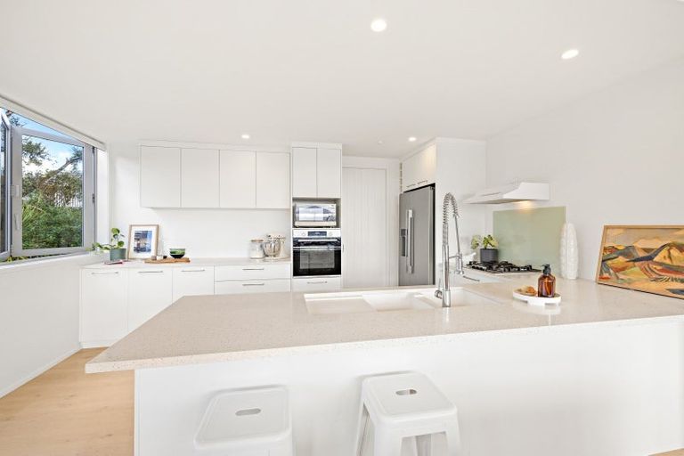 Photo of property in 6 Wendy Hood Way, Snells Beach, 0920