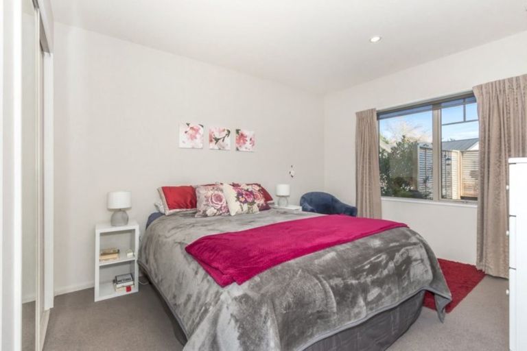 Photo of property in 21 Streamside Court, Woolston, Christchurch, 8062