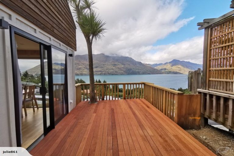 Photo of property in 13 Mckerrow Place, Sunshine Bay, Queenstown, 9300