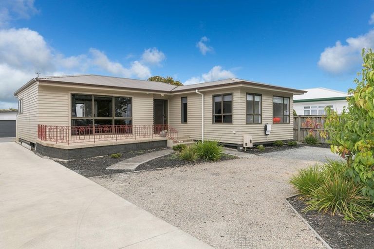 Photo of property in 31 Collins Road, Melville, Hamilton, 3206