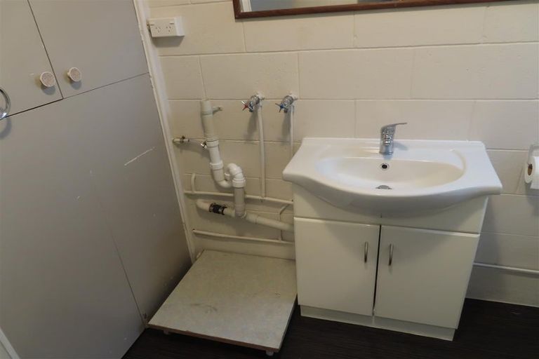 Photo of property in 1/24 Grassways Avenue, Pakuranga, Auckland, 2010