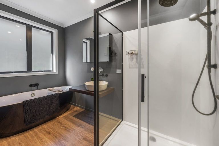 Photo of property in 13 Sparrowhawk Way, Kinloch, Taupo, 3377