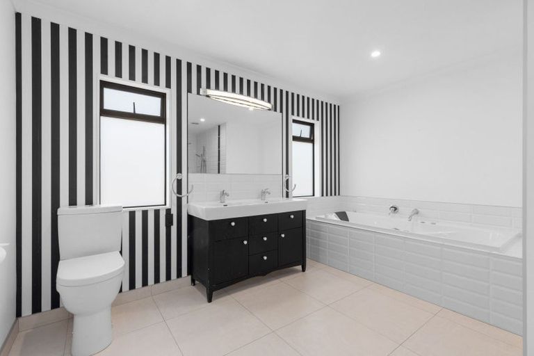 Photo of property in 8 Aylesbury Terrace, Otumoetai, Tauranga, 3110