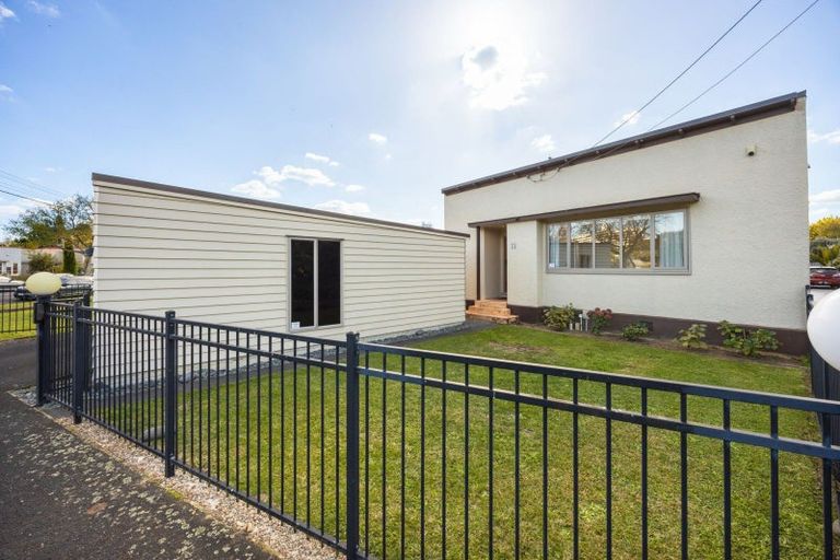 Photo of property in 11 Park Terrace, Hamilton Central, Hamilton, 3204