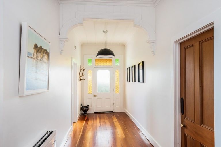 Photo of property in 41 Church Road, Ardmore, Papakura, 2582