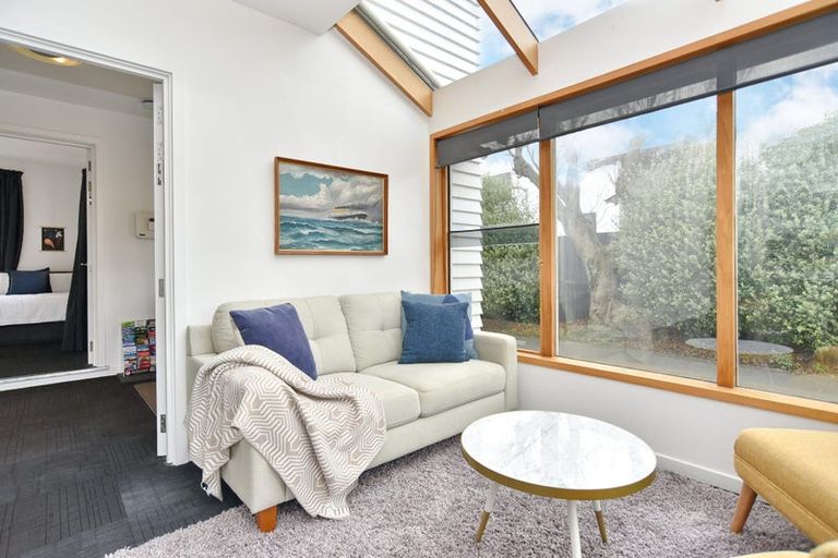 Photo of property in 4 Whitmore Street, Edgeware, Christchurch, 8013