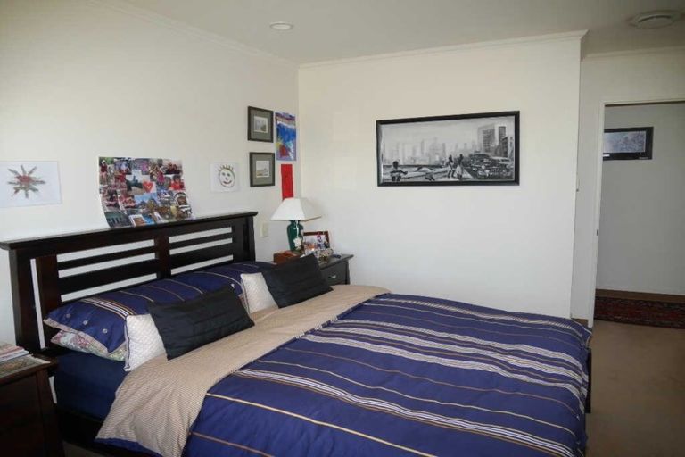 Photo of property in 127 Guildford Drive, Paraparaumu Beach, Paraparaumu, 5032