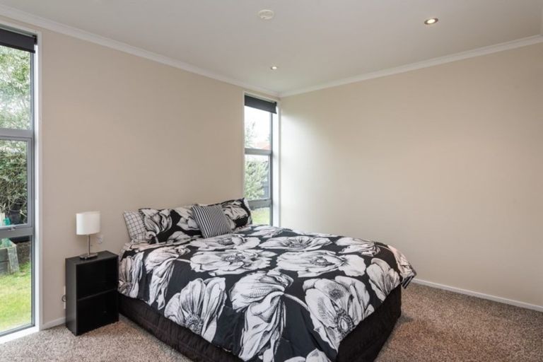 Photo of property in 23 Woodhaven Place, Parklands, Christchurch, 8083