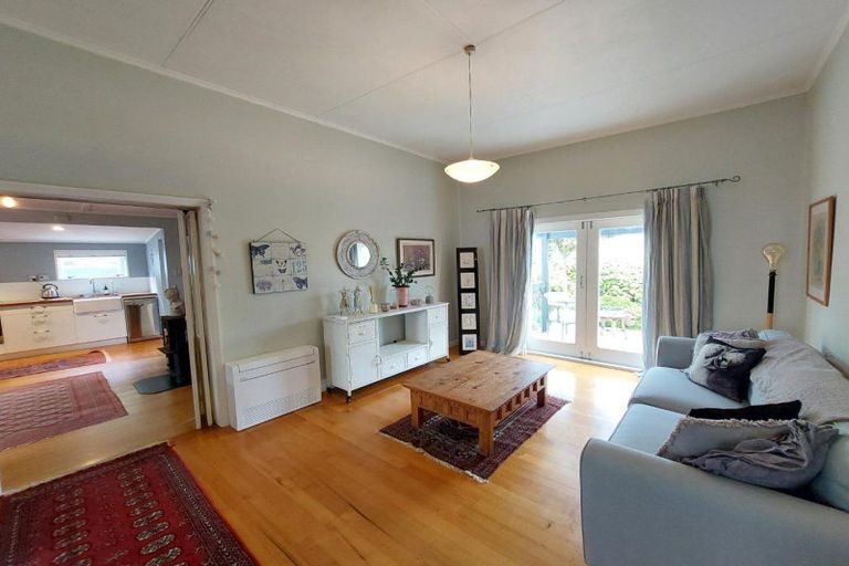 Photo of property in 39 South Road, Blagdon, New Plymouth, 4310