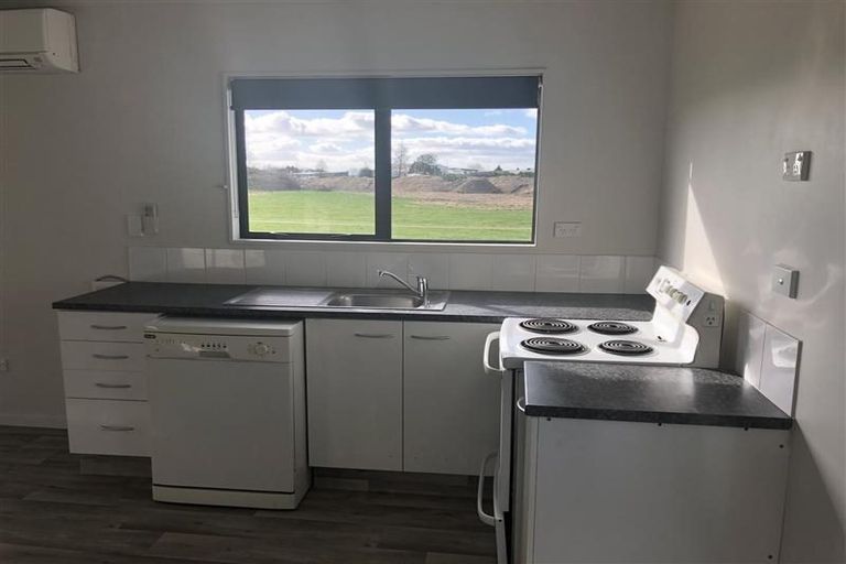 Photo of property in 35 Metro Avenue, Nawton, Hamilton, 3200