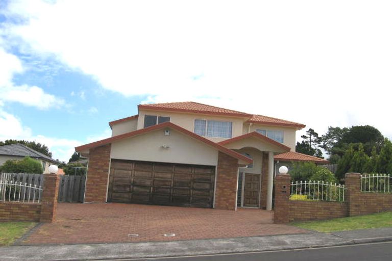 Photo of property in 38 Woodstock Road, Forrest Hill, Auckland, 0620