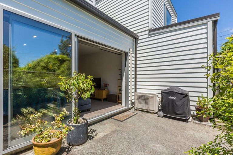 Photo of property in 12/7 Handyside Street, Tawa, Wellington, 5028