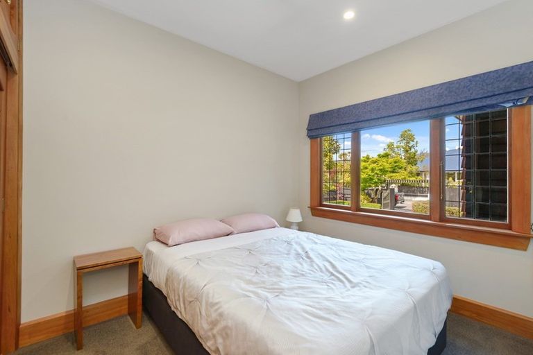 Photo of property in 4 Claxton Place, Saint Martins, Christchurch, 8022