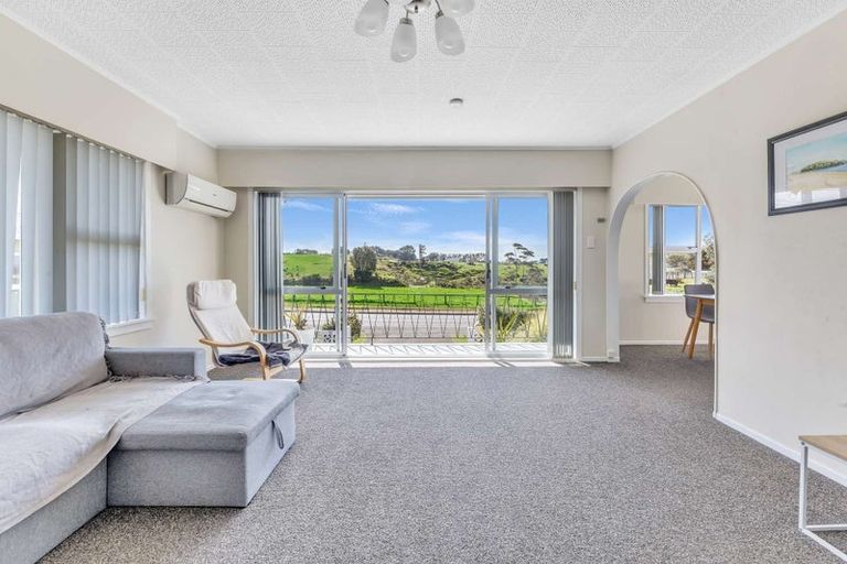 Photo of property in 193 Omata Road, Blagdon, New Plymouth, 4310