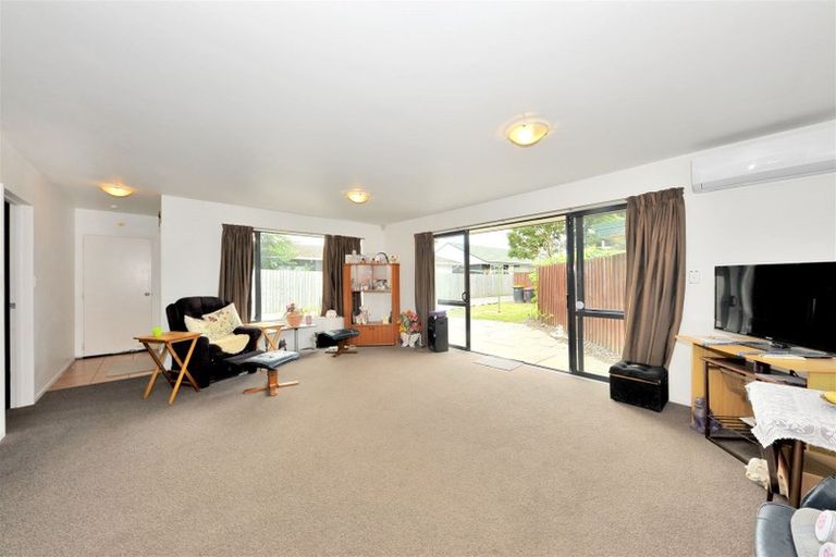 Photo of property in 22 Wyon Street, Linwood, Christchurch, 8062