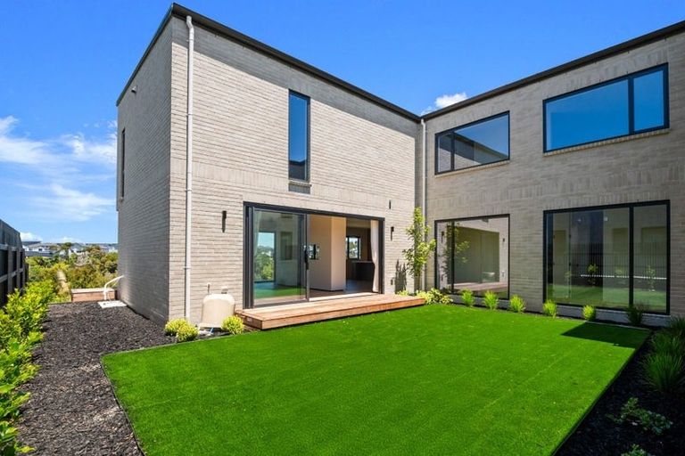 Photo of property in 43 Bristol Freighter Road, Hobsonville, Auckland, 0616