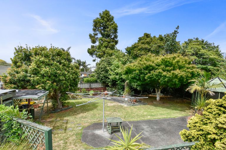 Photo of property in 20 Sunnypark Avenue, Rosehill, Papakura, 2113