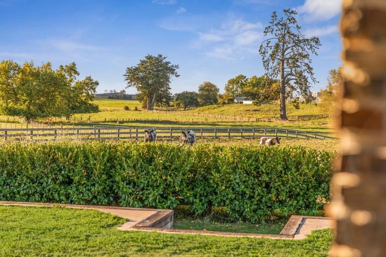 Photo of property in 235 Hiwi Road, Tauwhare, Hamilton, 3287