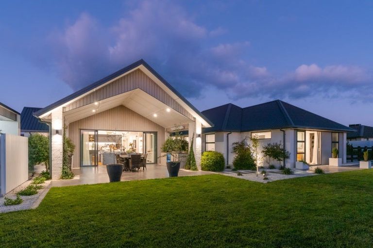 Photo of property in 25 Mike Smith Drive, Cambridge, 3434